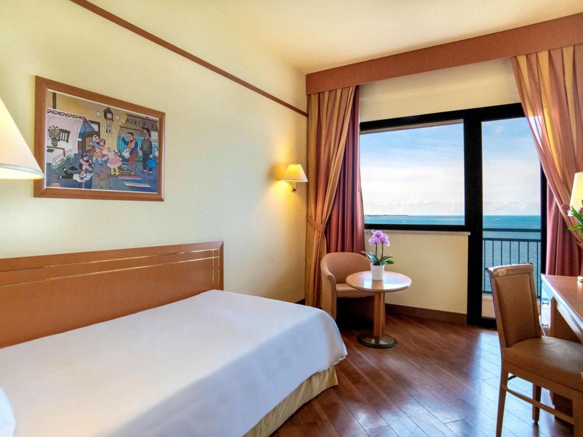 Mercure Delfino Taranto Esterno foto