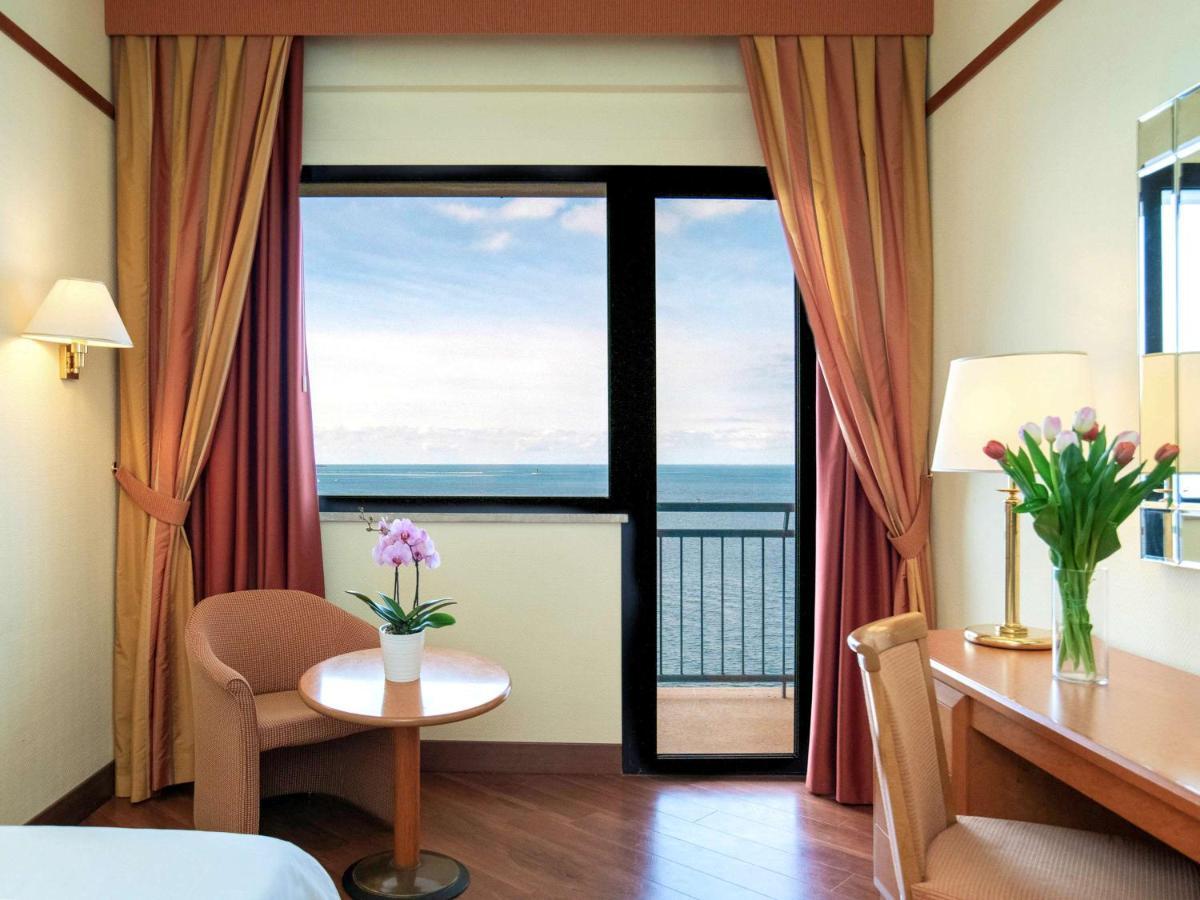 Mercure Delfino Taranto Esterno foto