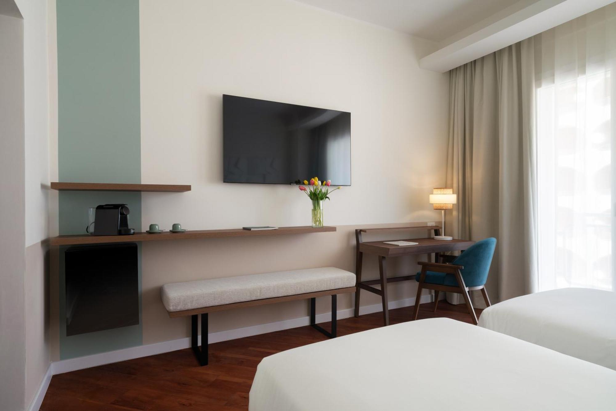 Mercure Delfino Taranto Esterno foto