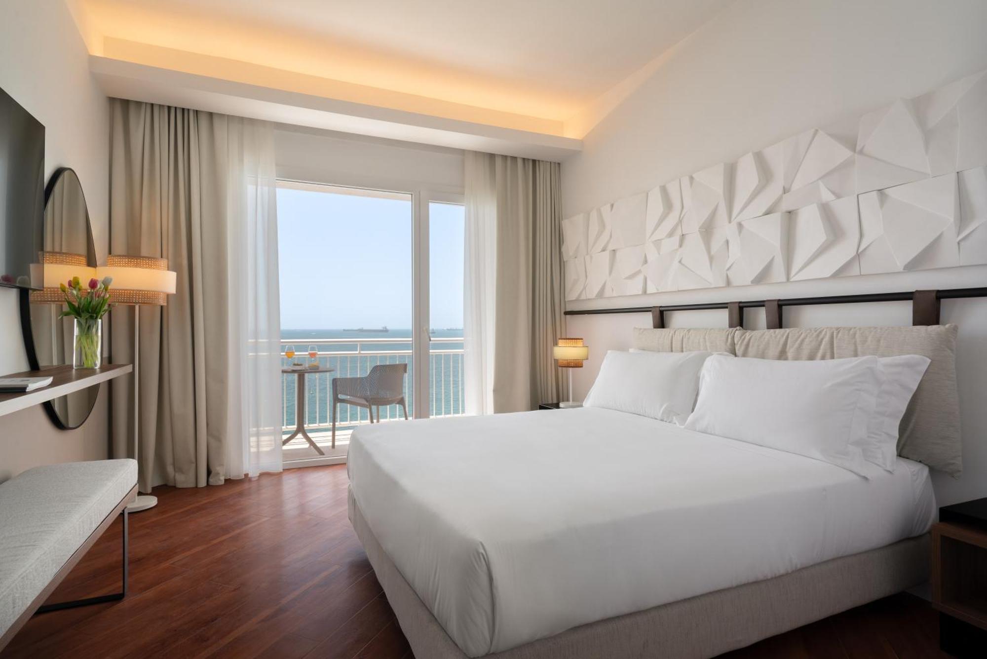 Mercure Delfino Taranto Esterno foto