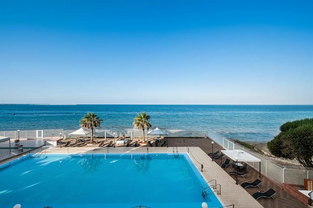 Mercure Delfino Taranto Esterno foto